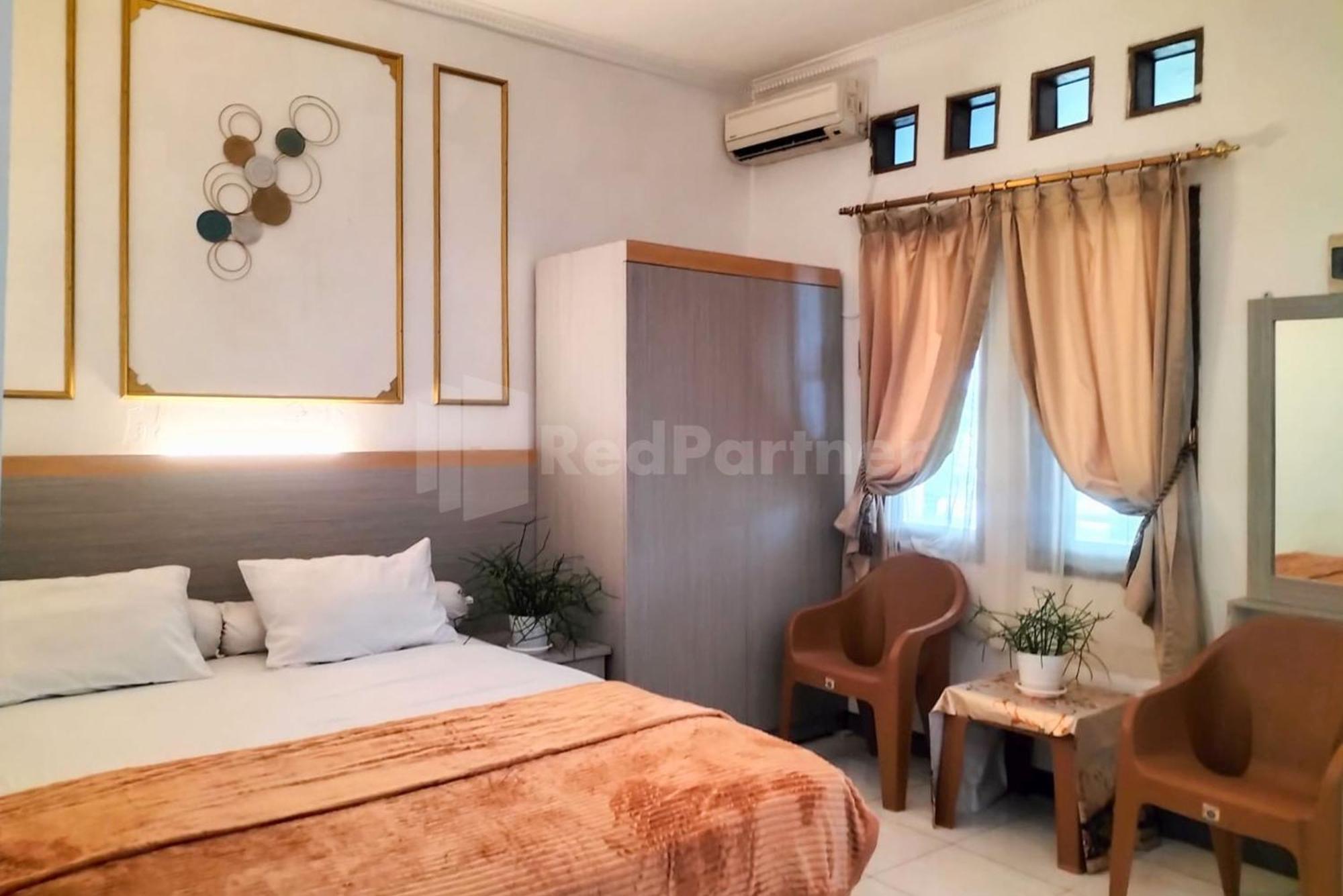 Hotel Rosa Luxury Jagakarsa Redpartner 2*
